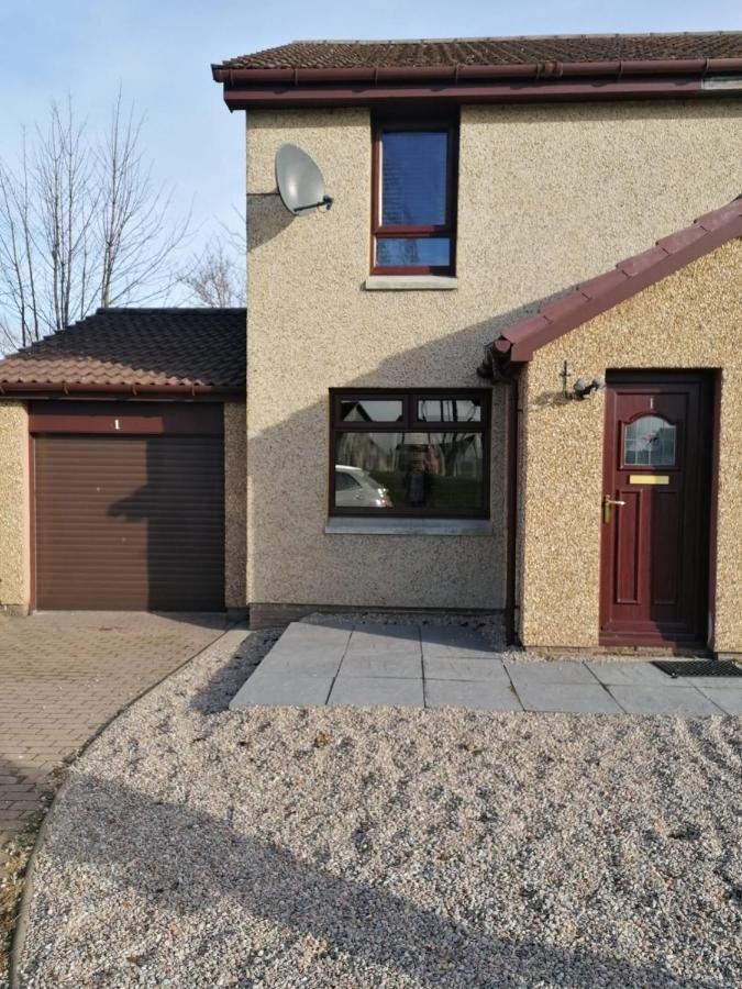 1 Fulmar Road**Next To West Beach And Golf Course Lossiemouth Exterior photo
