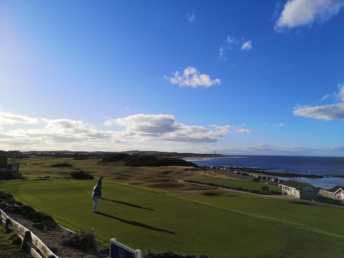 1 Fulmar Road**Next To West Beach And Golf Course Lossiemouth Exterior photo