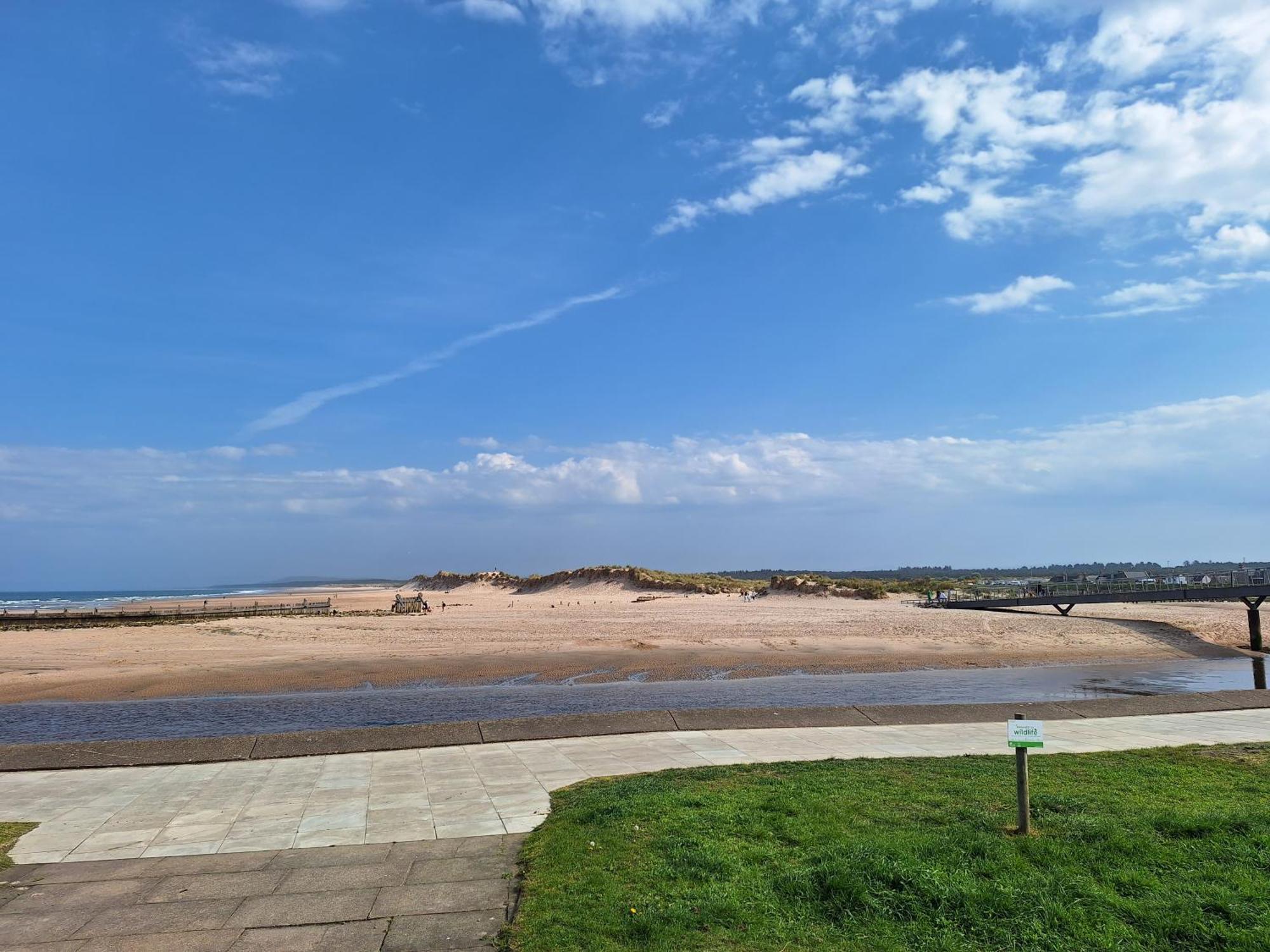 1 Fulmar Road**Next To West Beach And Golf Course Lossiemouth Exterior photo
